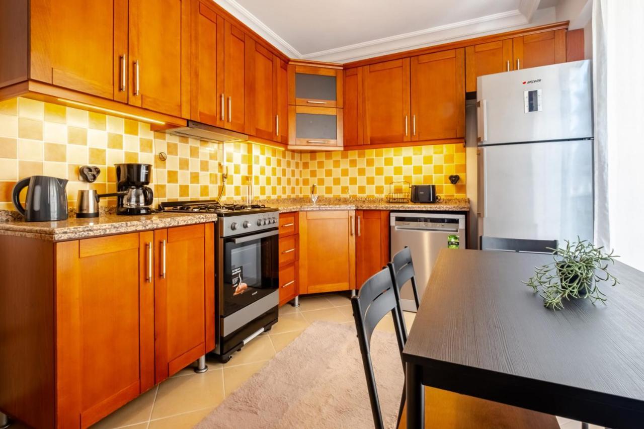 Splendid Flat With Central Location In Sisli Istanbul Exterior photo