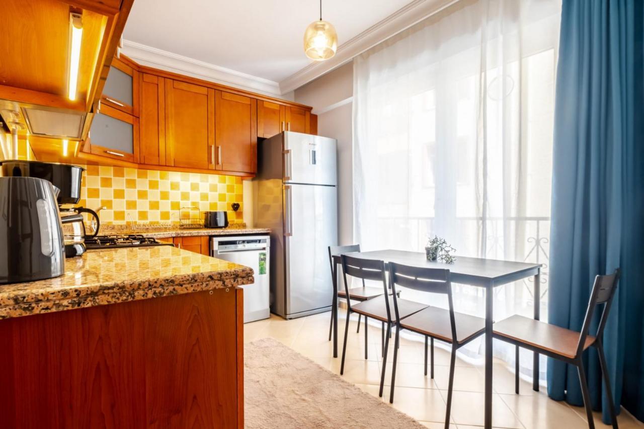 Splendid Flat With Central Location In Sisli Istanbul Exterior photo